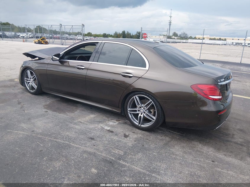 MERCEDES-BENZ E 300 - zdjęcie 3