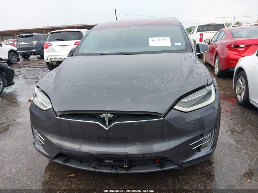 TESLA MODEL X - zdjęcie 10