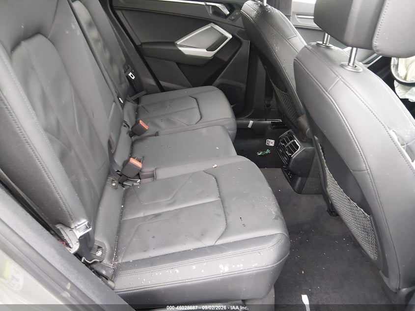 AUDI Q3 - zdjęcie 8