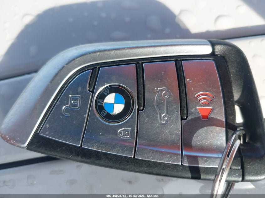 BMW M550I - zdjęcie 11