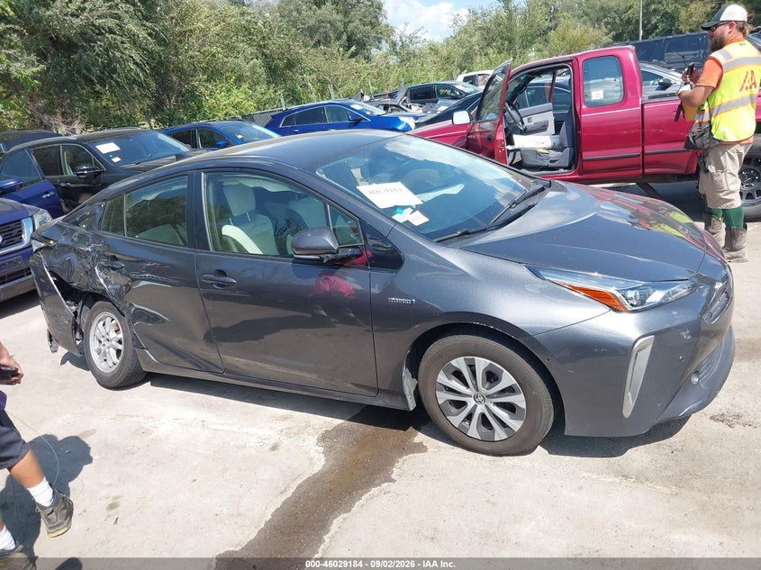 TOYOTA PRIUS - zdjęcie 13