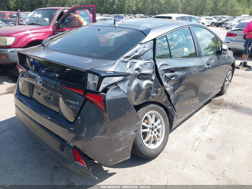 TOYOTA PRIUS - zdjęcie 4