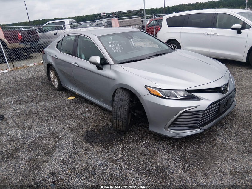 TOYOTA CAMRY - zdjęcie 1