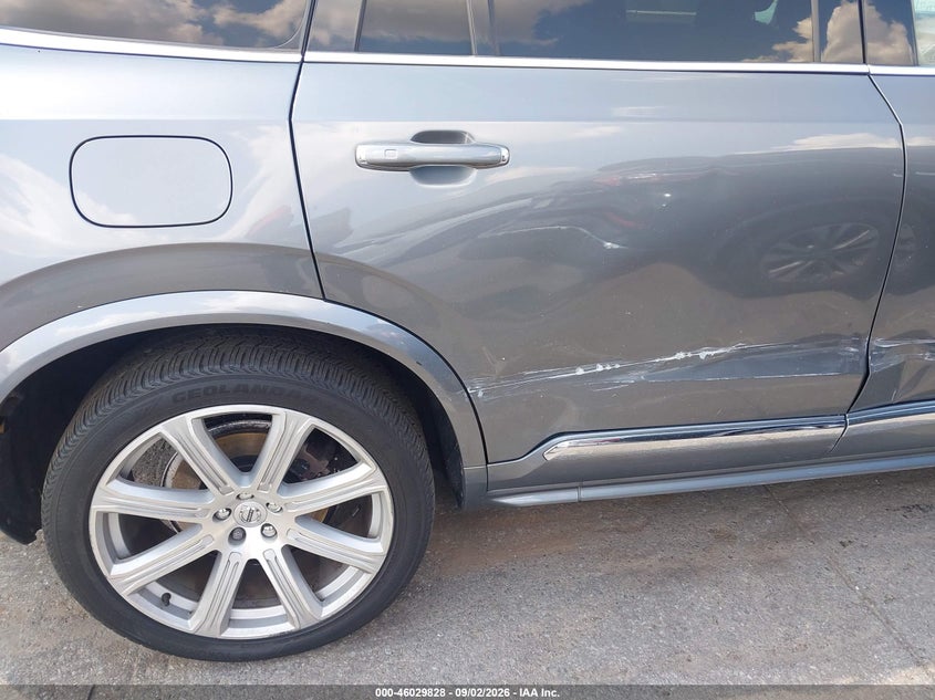 VOLVO XC90 - zdjęcie 18
