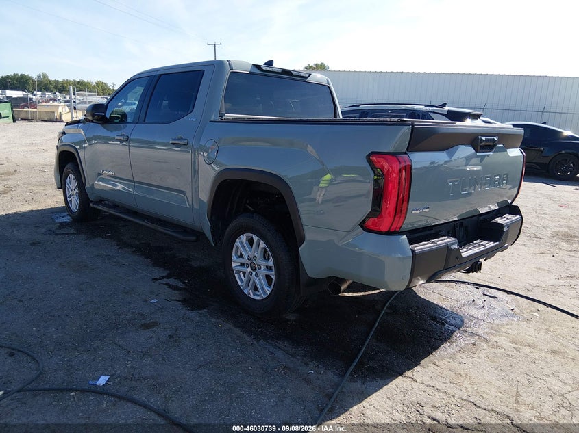 TOYOTA TUNDRA - zdjęcie 3