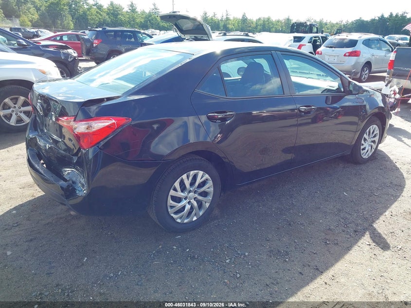 TOYOTA COROLLA - zdjęcie 4