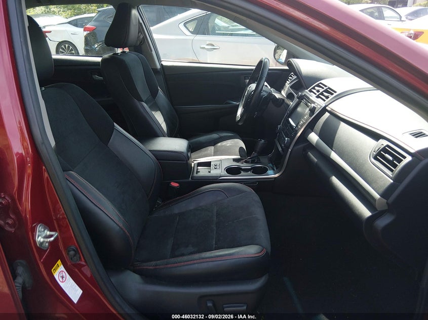 TOYOTA CAMRY - zdjęcie 5