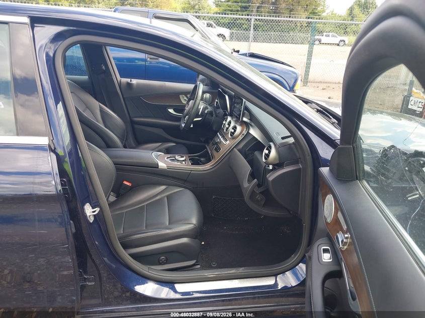 MERCEDES-BENZ C 300 - zdjęcie 5