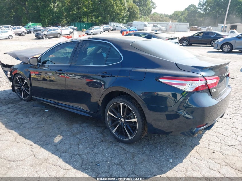 TOYOTA CAMRY - zdjęcie 3