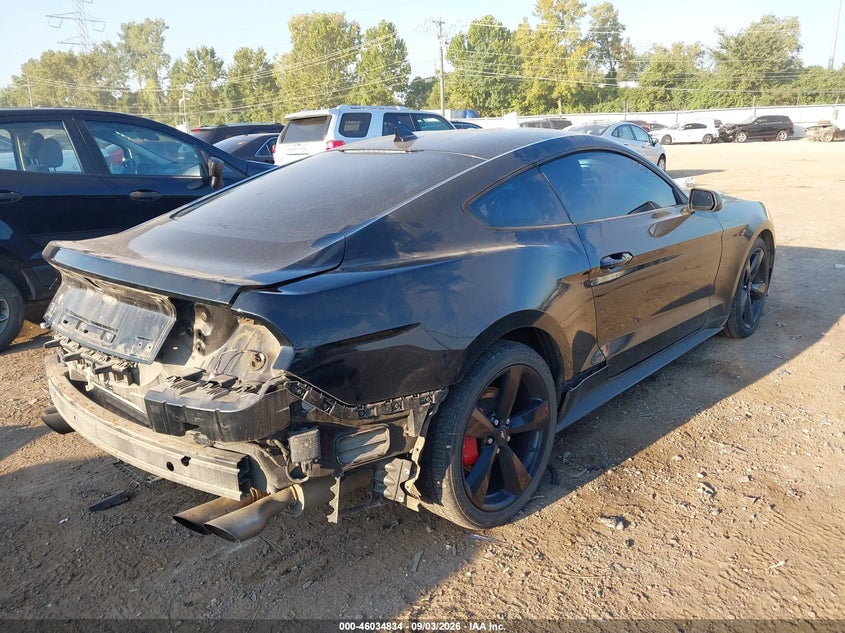 FORD MUSTANG - zdjęcie 4