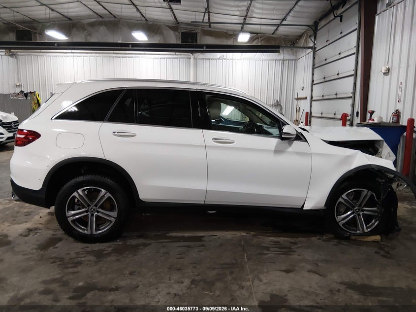 MERCEDES-BENZ GLC 300 - zdjęcie 14