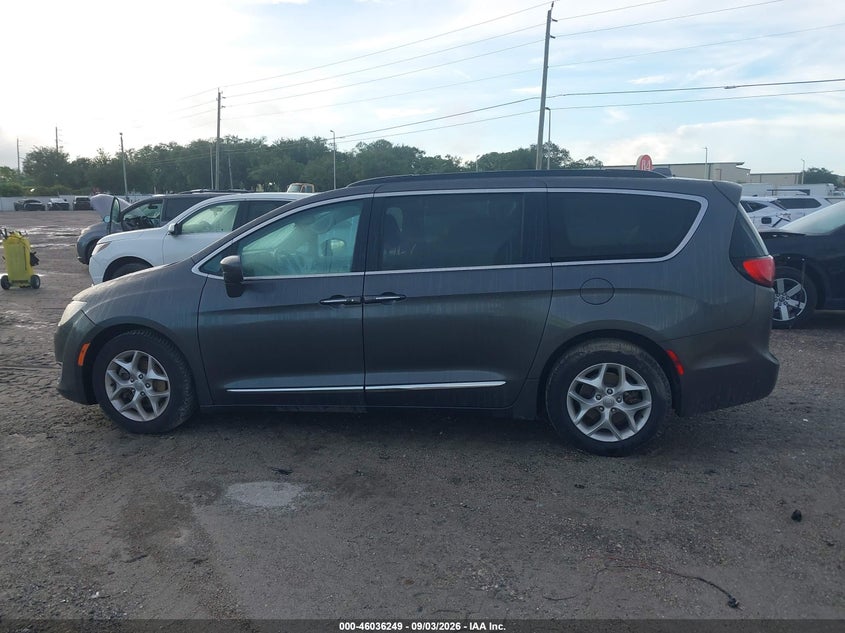 CHRYSLER PACIFICA - zdjęcie 14