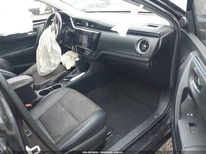 TOYOTA COROLLA - zdjęcie 5