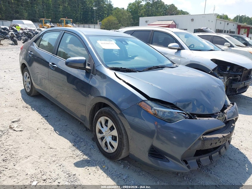 TOYOTA COROLLA - zdjęcie 1