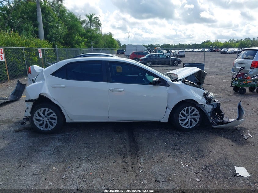 TOYOTA COROLLA - zdjęcie 14