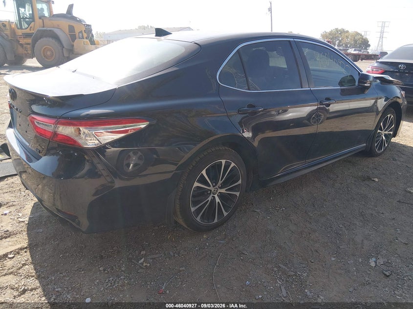 TOYOTA CAMRY - zdjęcie 4