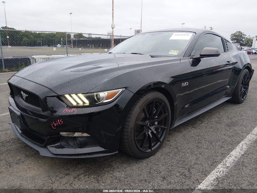 FORD MUSTANG - zdjęcie 2