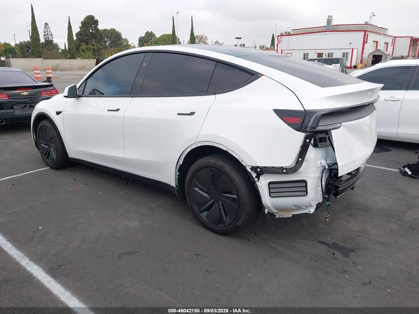 TESLA MODEL Y - zdjęcie 3