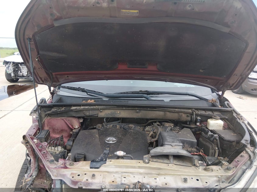 TOYOTA HIGHLANDER - zdjęcie 10