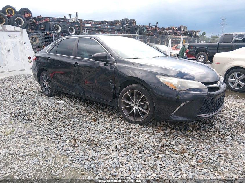 TOYOTA CAMRY - zdjęcie 1