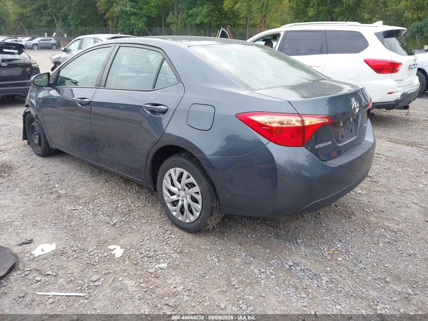 TOYOTA COROLLA - zdjęcie 3