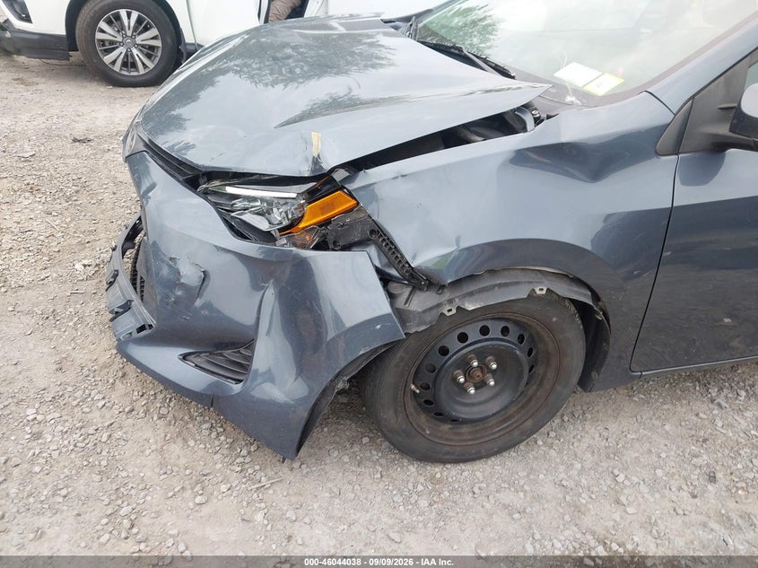 TOYOTA COROLLA - zdjęcie 6