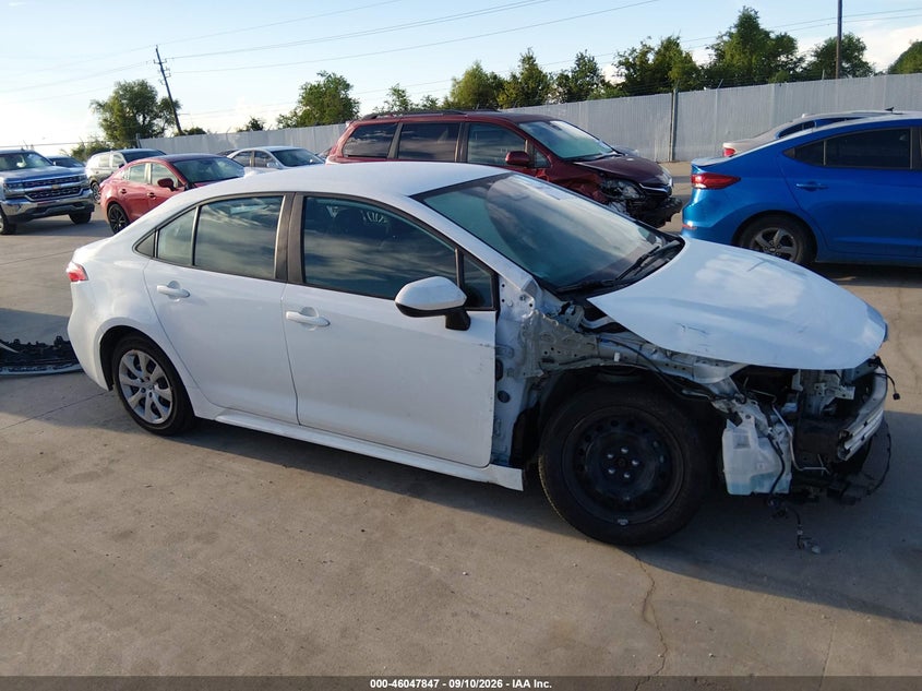 TOYOTA COROLLA - zdjęcie 14