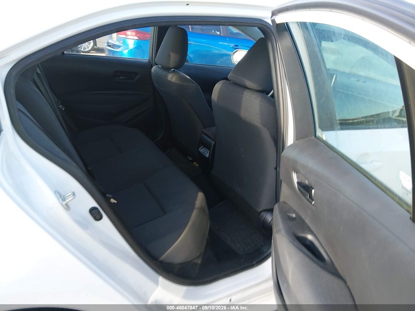 TOYOTA COROLLA - zdjęcie 8