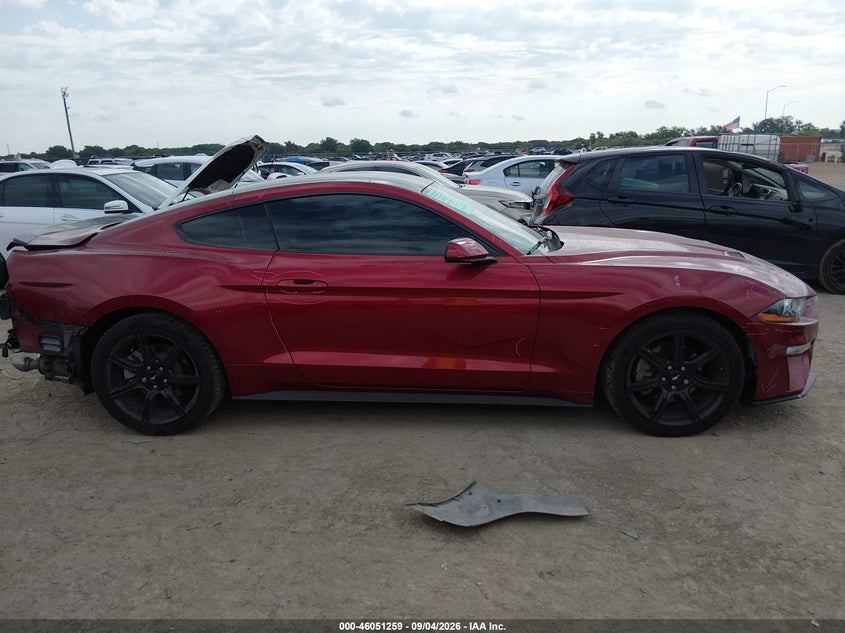 FORD MUSTANG - zdjęcie 13