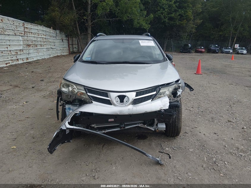 TOYOTA RAV4 - zdjęcie 13