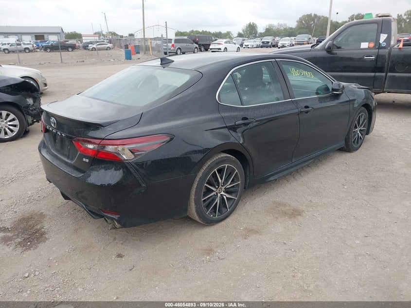 TOYOTA CAMRY - zdjęcie 4
