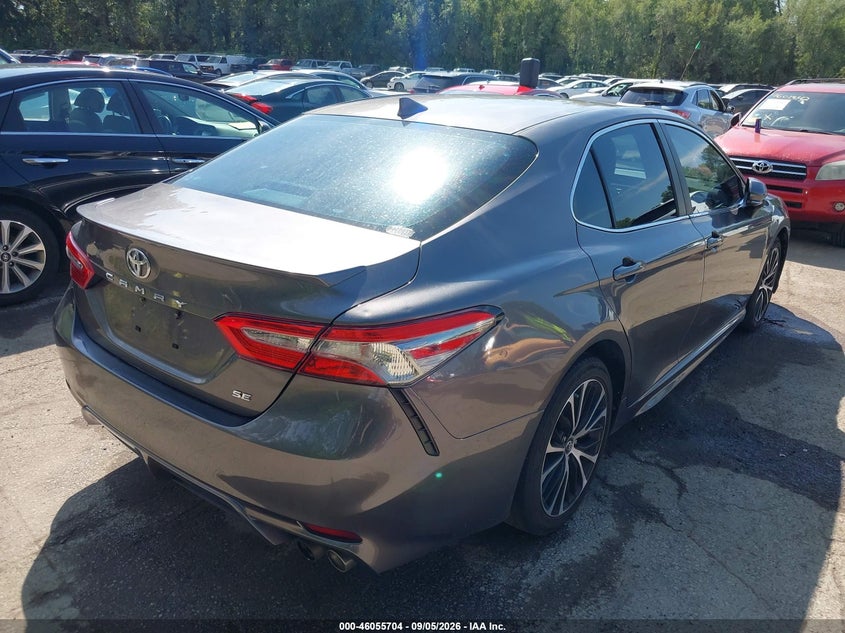TOYOTA CAMRY - zdjęcie 4