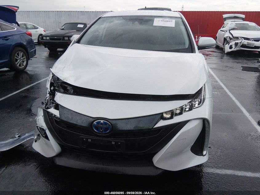 TOYOTA PRIUS PRIME - zdjęcie 12