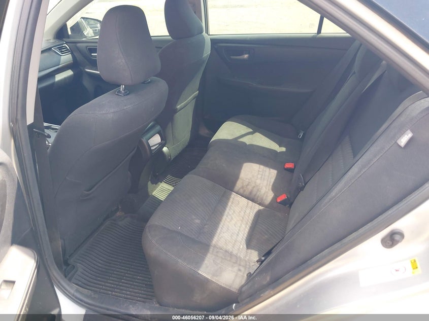 TOYOTA CAMRY - zdjęcie 8