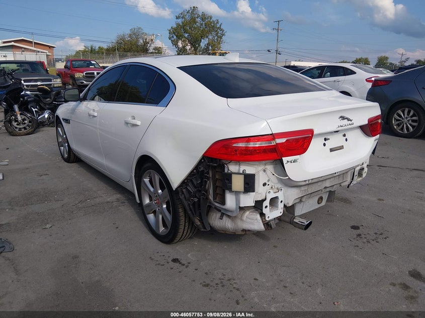 JAGUAR XE - zdjęcie 3