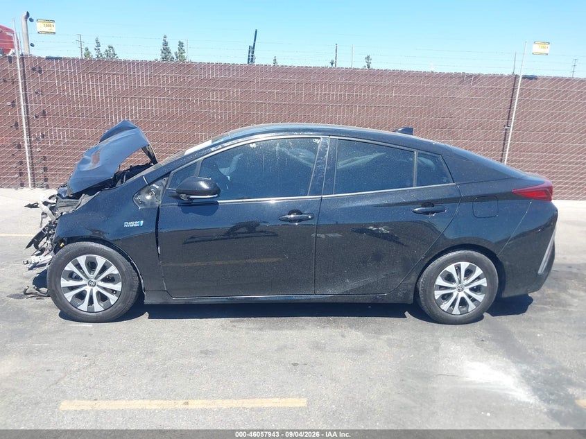 TOYOTA PRIUS PRIME - zdjęcie 13