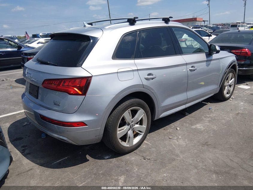 AUDI Q5 - zdjęcie 4