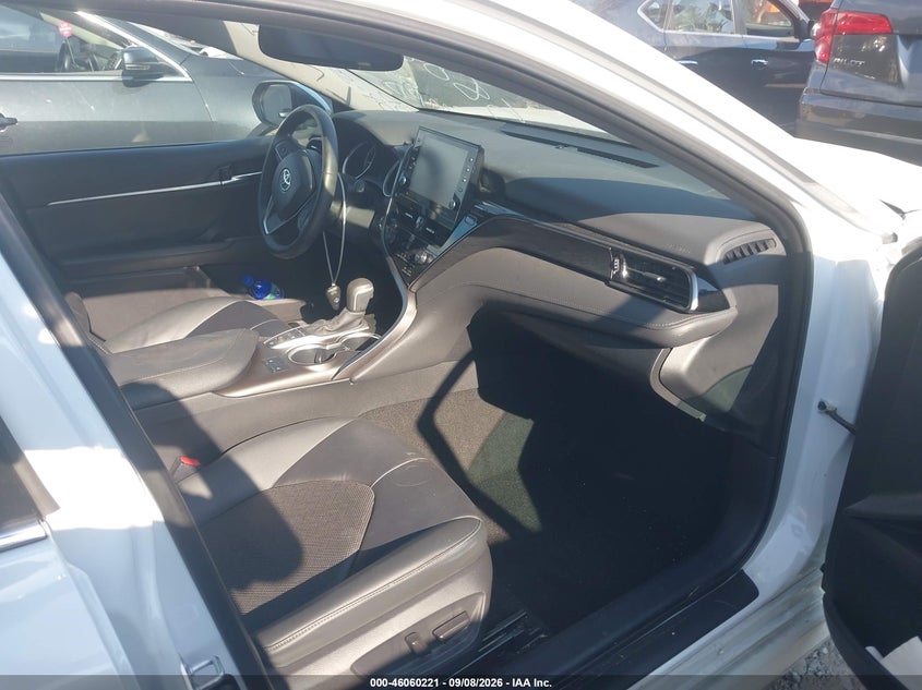 TOYOTA CAMRY - zdjęcie 5