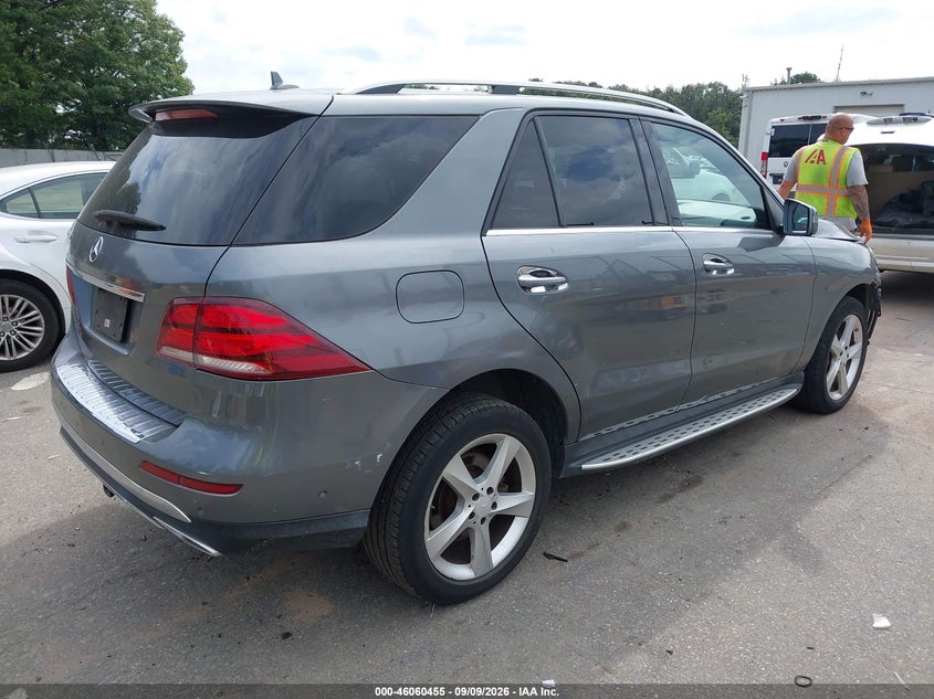 MERCEDES-BENZ GLE 350 - zdjęcie 4