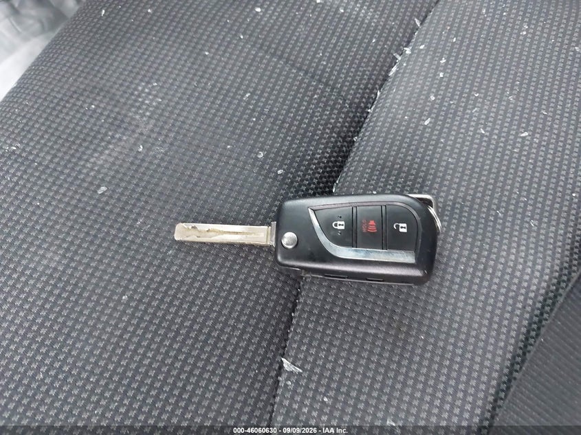 TOYOTA RAV4 - zdjęcie 11
