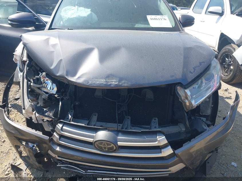 TOYOTA HIGHLANDER - zdjęcie 6