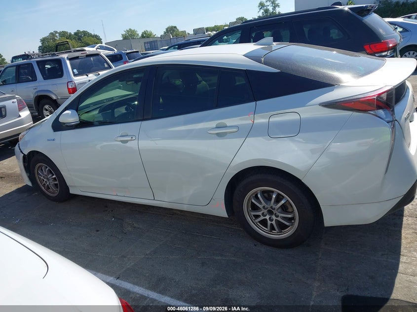 TOYOTA PRIUS - zdjęcie 14