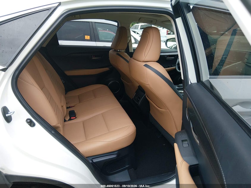 LEXUS NX 200T - zdjęcie 8