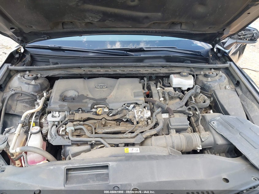 TOYOTA CAMRY HYBRID - zdjęcie 10