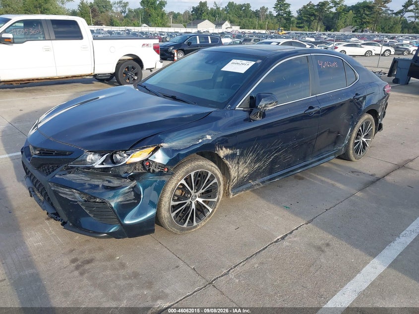 TOYOTA CAMRY - zdjęcie 2