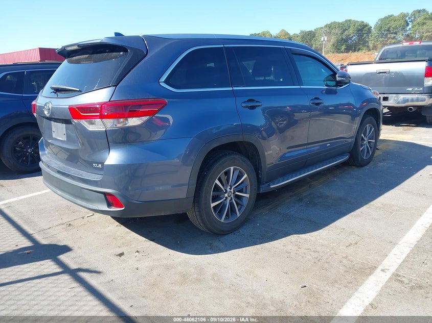 TOYOTA HIGHLANDER - zdjęcie 4