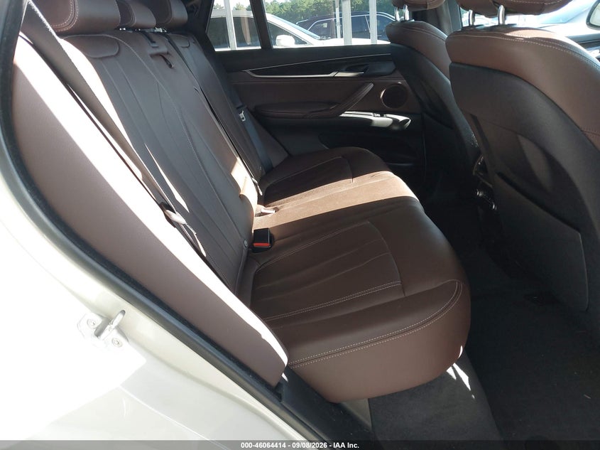 BMW X5 - zdjęcie 8