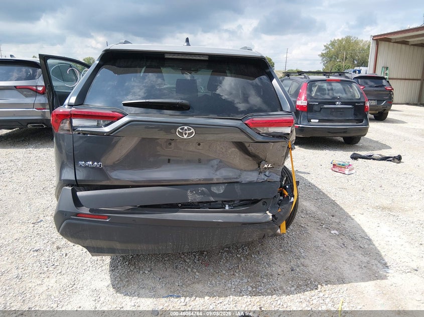 TOYOTA RAV4 - zdjęcie 6