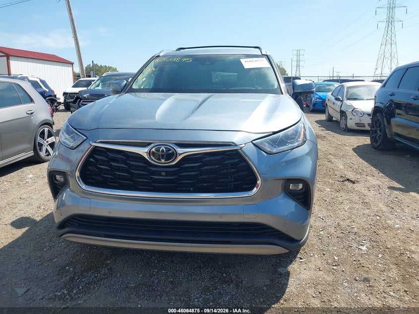TOYOTA HIGHLANDER - zdjęcie 13