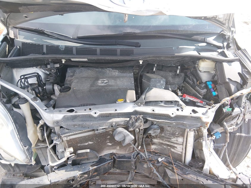 TOYOTA SIENNA - zdjęcie 10